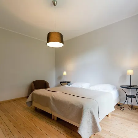 Rustic Ardennes Retreat بيت للعطل