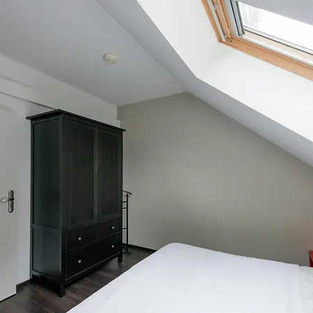 بيت للعطل Rustic Ardennes Retreat Petit-Thier